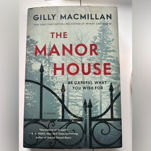 The Manor House-latest novel by Gilly Macmillan